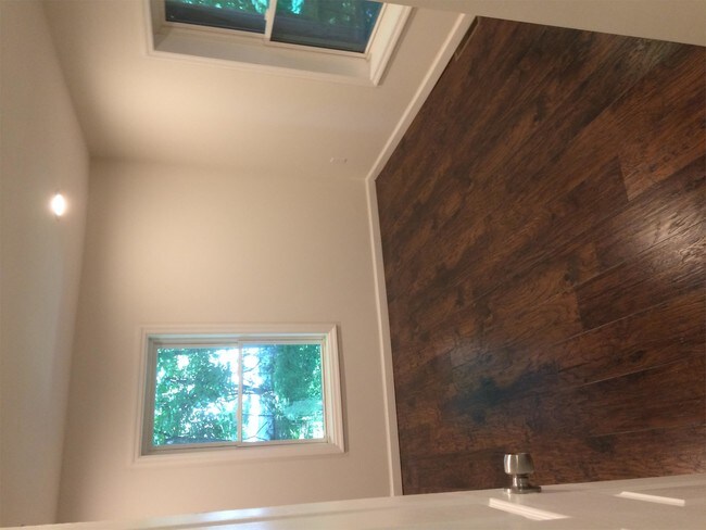 Foto del edificio - 50 S Bridge St