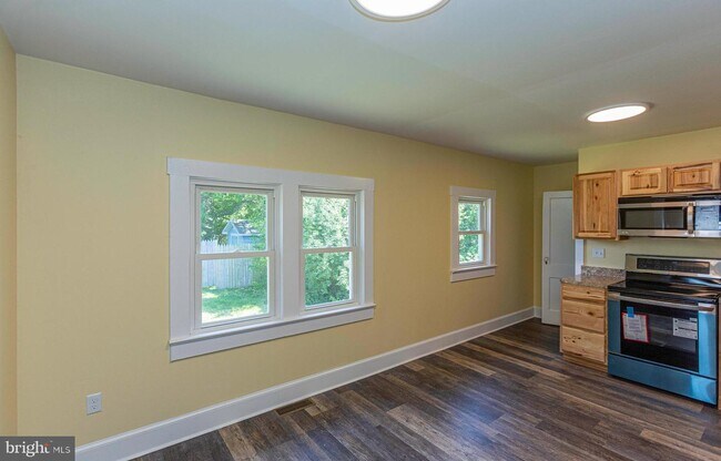 Foto del edificio - 15464 Kings Hwy