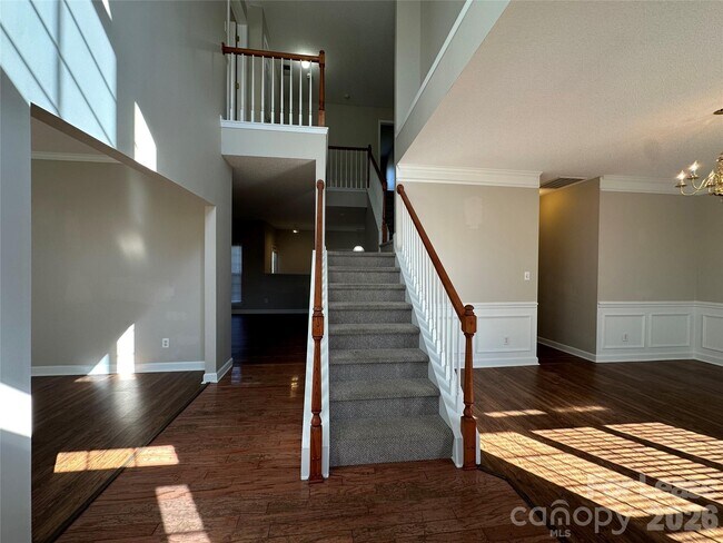Foto del edificio - 5650 Berry Ridge Dr