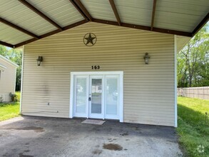 Building Photo - 153 Clover Leaf Dr
