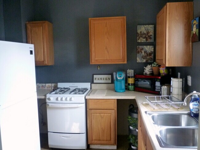Foto del edificio - 1037 S Trafton St