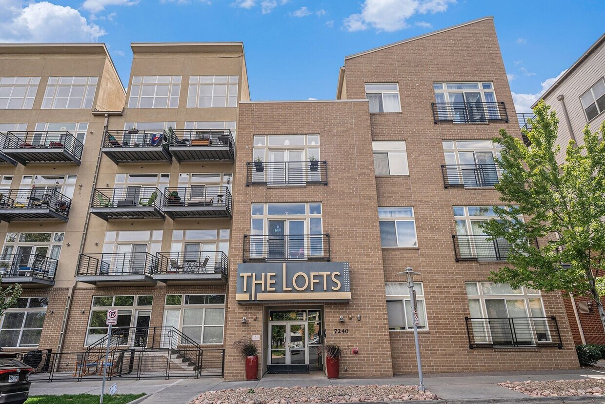 Foto principal - 7240 W Custer Ave