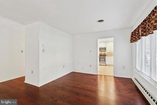 Foto del edificio - 201 Chandler Dr