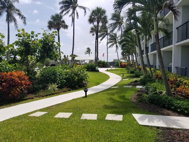 Foto del edificio - 150 N Ocean Blvd