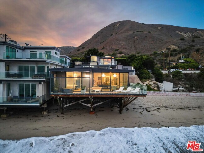 Foto del edificio - 26044 Pacific Coast Hwy