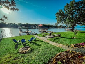 150 Red Bluff Loop