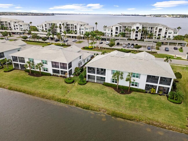 Foto del edificio - 933 Tidewater Shores Loop