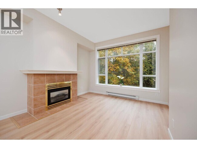 Photo du bâtiment - 3600 Windcrest Dr