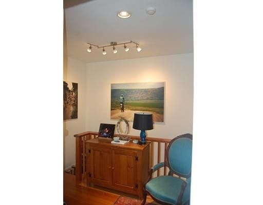 Primary Photo - 34 Walker St
