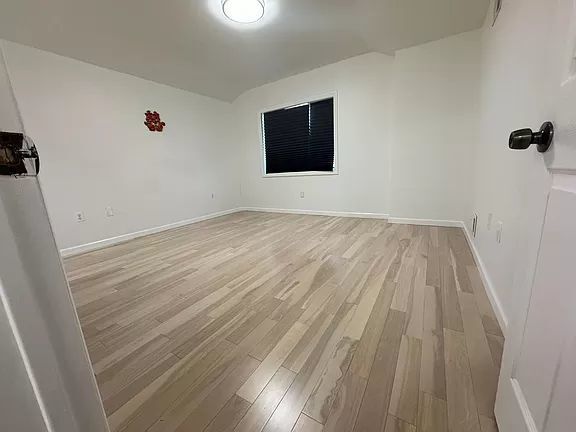 Building Photo - Elegant Home