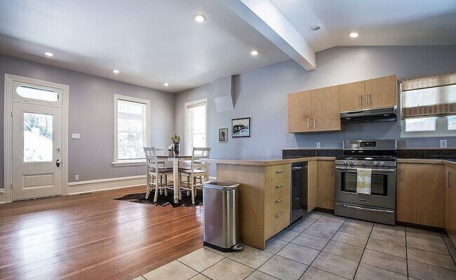 Building Photo - 6008 Manassas Court BRENTWOOD