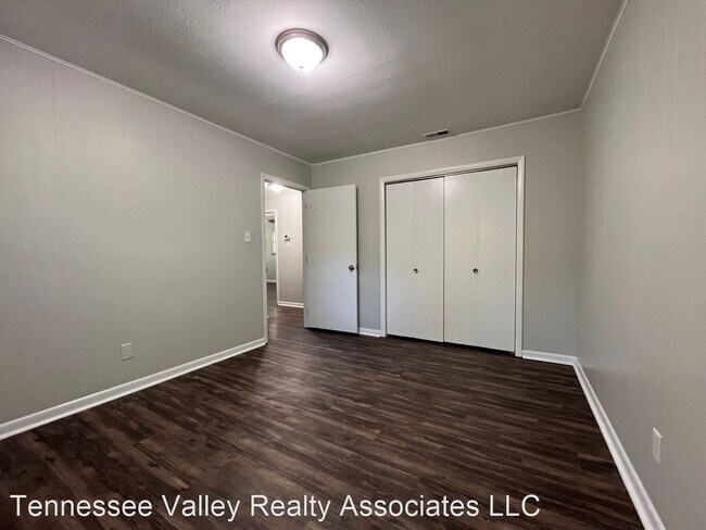 Building Photo - 2 br, 1 bath House - 103 Lee Lane Unit 2