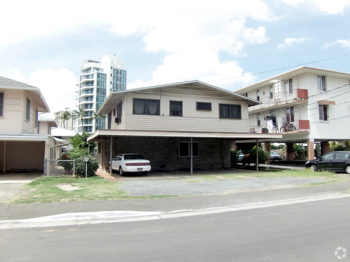 Building Photo - 636 Hausten St