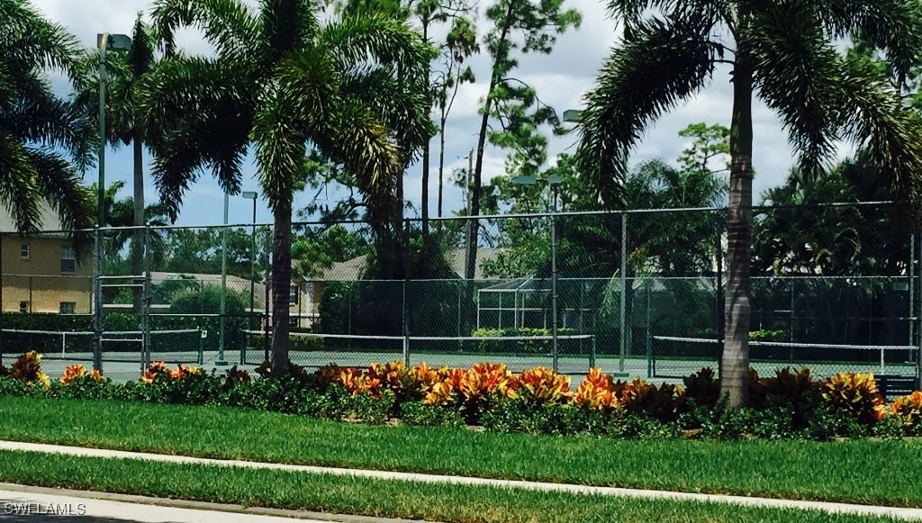 Foto del edificio - 2389 Piccadilly Circus