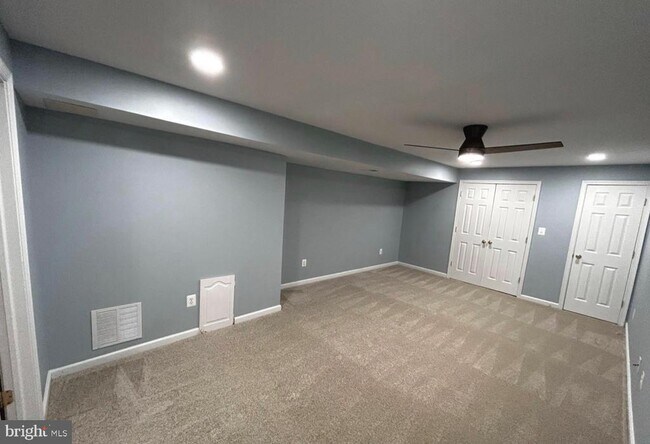 Foto del edificio - 5415 Chillingham Pl