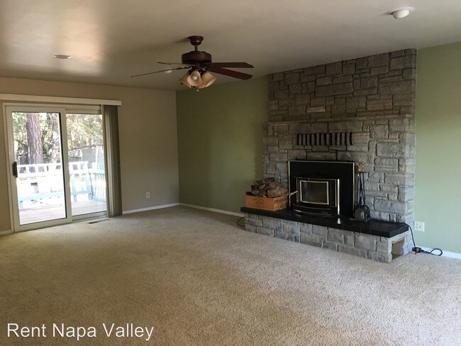 Building Photo - 3 br, 1 bath House - 574 Liparita Ave