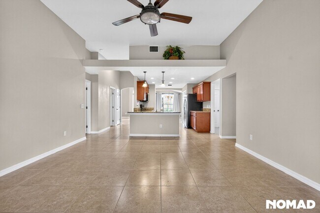 Foto del edificio - 2190 Weatherly Ave