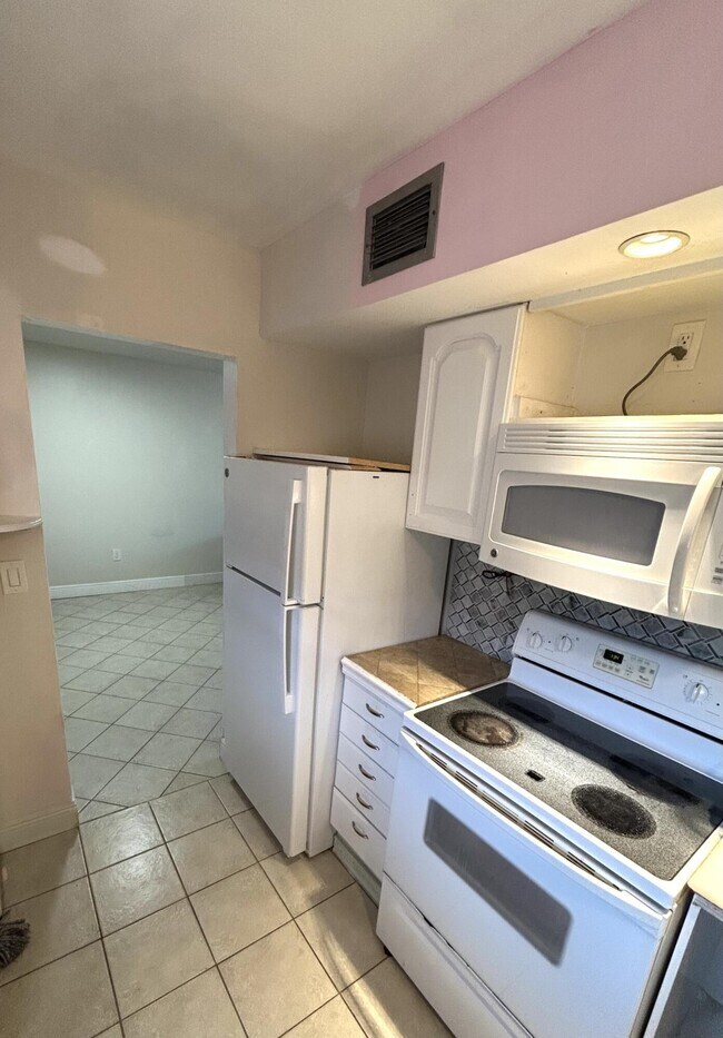 Foto del edificio - 506 Lori Dr