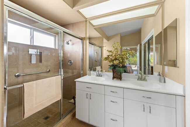Building Photo - 78975 Champagne Ln