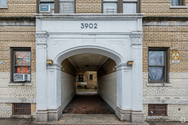 Entrance. Photo - 39-02 111th St