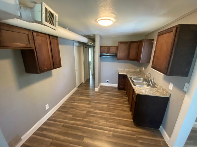 Building Photo - Country living 3 Bed 1 Bath House for Rent...