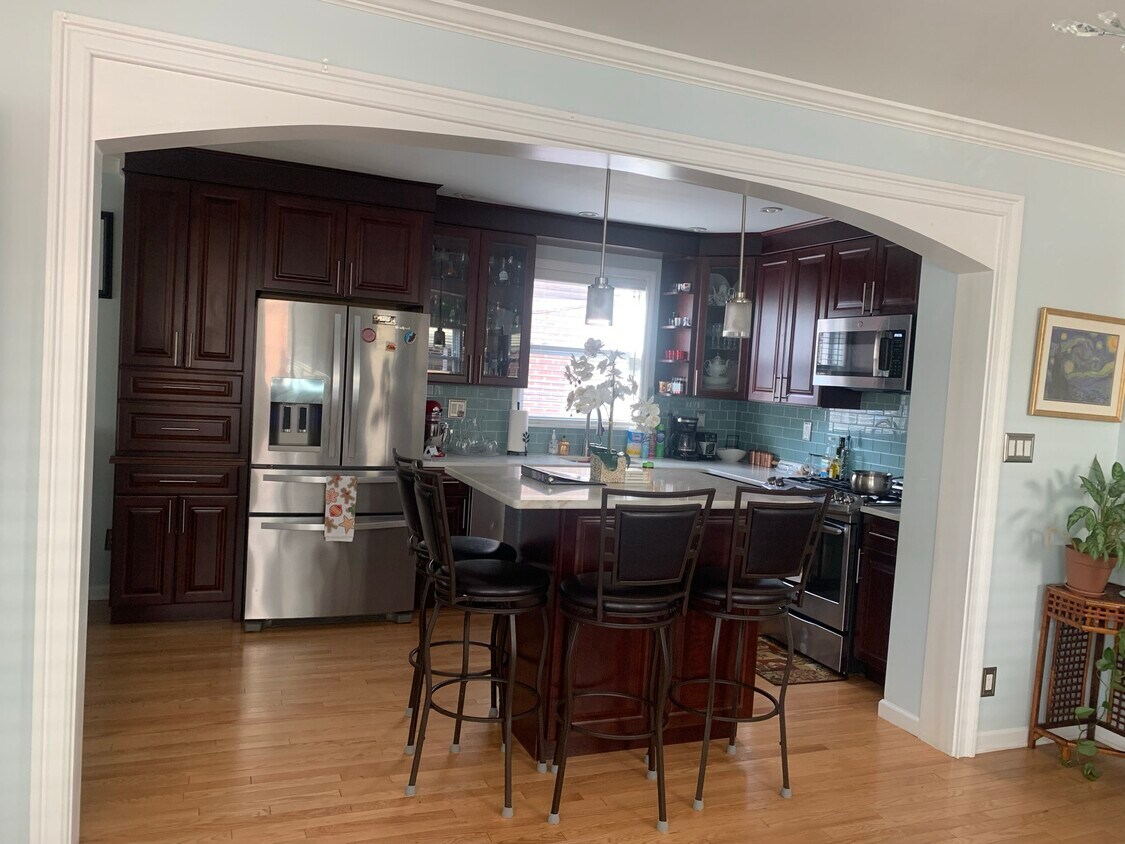 13168 231st St Unit Amazing Oasis, Laurelton, NY 11413 Apartments in