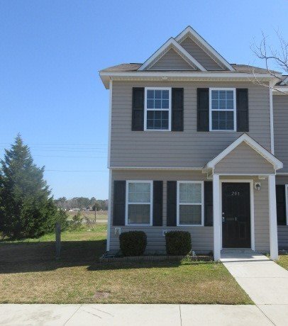 Foto principal - Charming 2 Bedroom Towhome - 201 Lanieve C...