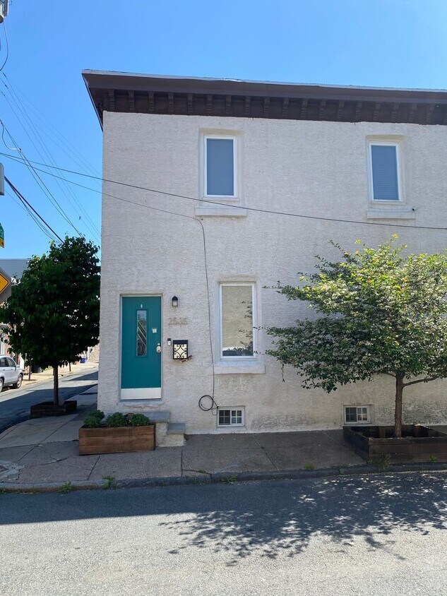 Primary Photo - 2-Bedroom Townhome with Finished Basement!...