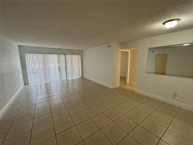 Building Photo - 4205 N University Dr