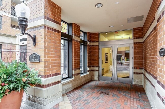 Building Photo - In Town Living - Right in Morristown's Center