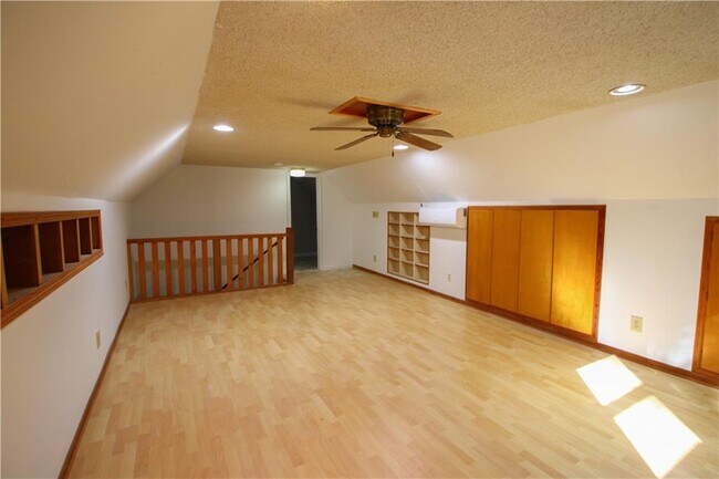 Building Photo - 105 Homeport Dr