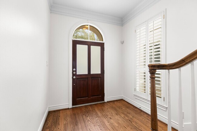 Foto del edificio - 4026 Gramercy St