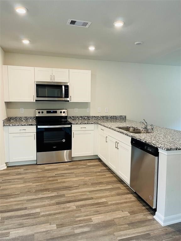 Building Photo - 203 Big Oak