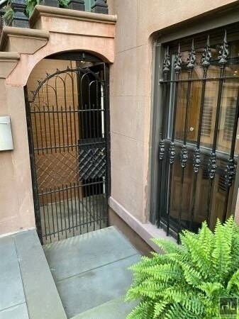 Foto del edificio - 386 8Th STREET