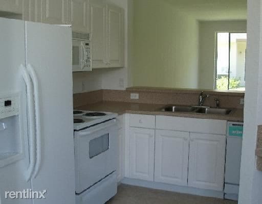 Building Photo - 2 br, 2.5 bath  - 1915 Gardenia Ct