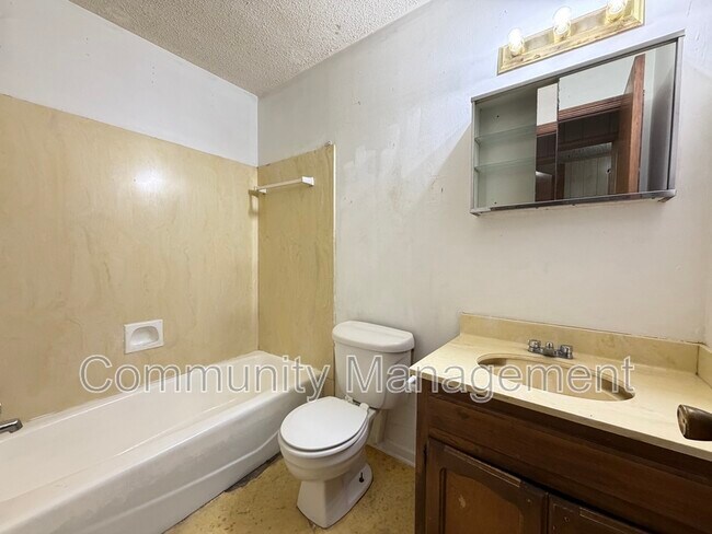 Foto del edificio - 1645 N Marque Ann Dr