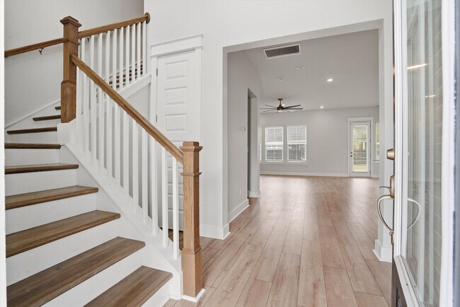 Foto del edificio - 392 Parish Farms Dr