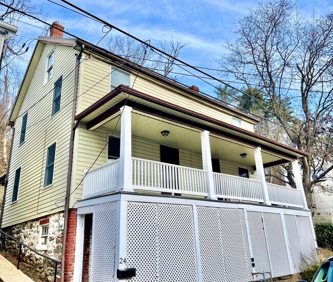 Frente de la casa - 26 Argyle Ave