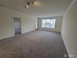 Building Photo - 367 Samuel Cir