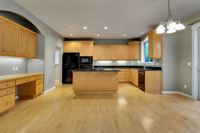 Building Photo - 21114 NW Galice Ln