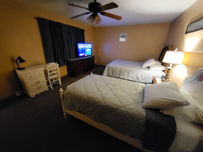 Foto del edificio - 1645 Tanglewood Dr