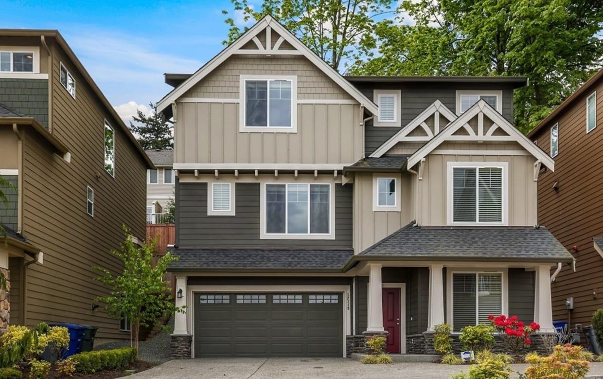 Primary Photo - A spacious 4-bedroom and 3.5 bathroom home...