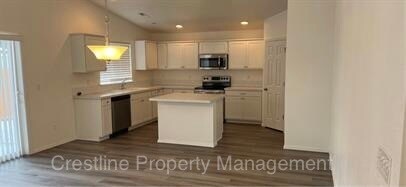 Building Photo - 7748 E Bratton Dr