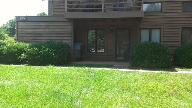 Primary Photo - 1824 J Julian Ln