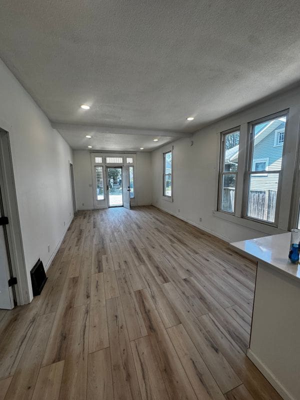 Building Photo - 1108 E Blackford Ave