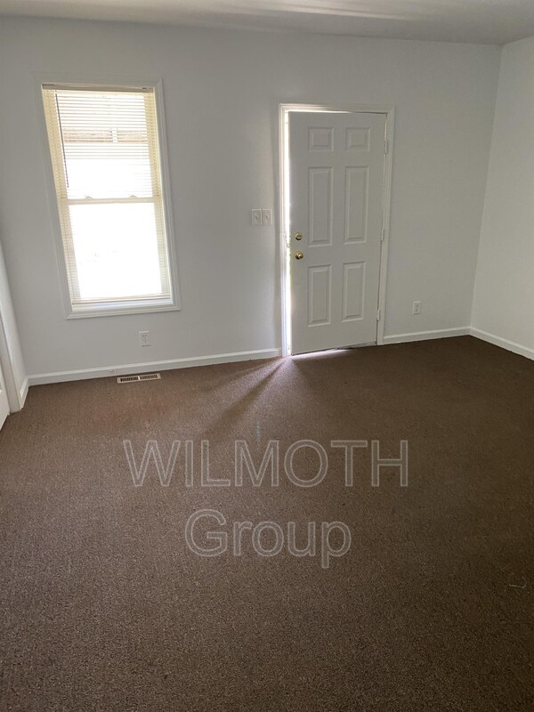 Building Photo - 608 E Jefferson St