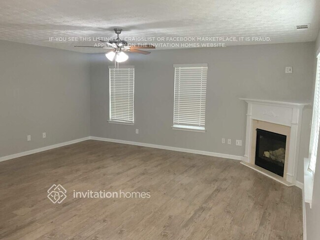 Foto del edificio - 300 Sarasota Ln