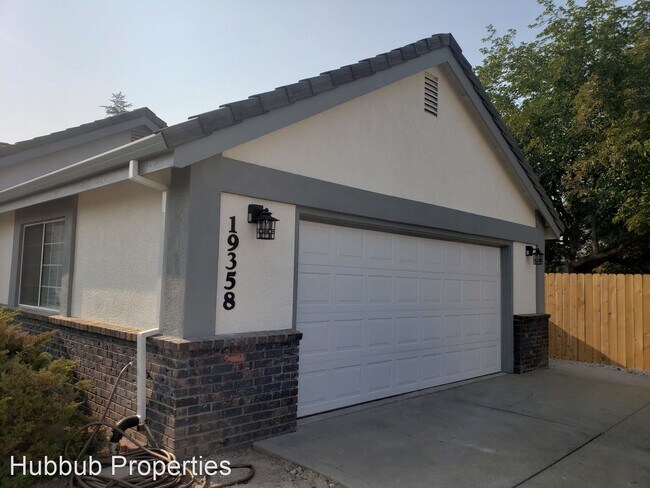 Building Photo - 4 br, 3 bath House - 19358 Carnegie Ct.