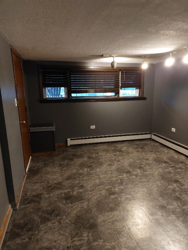 Foto principal - 12262 S McDaniels St
