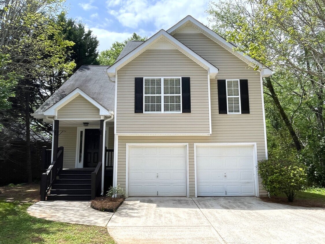 Primary Photo - Renovated 3br House in East Athens